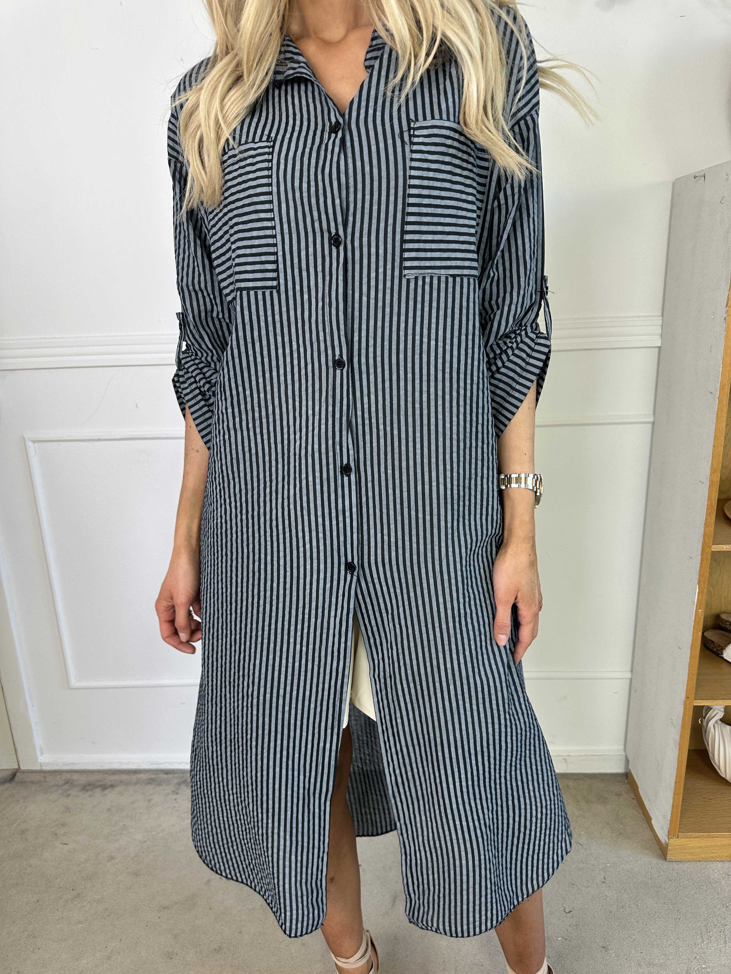 Irena - Långrandig skjorta i ström och vågigt tyg